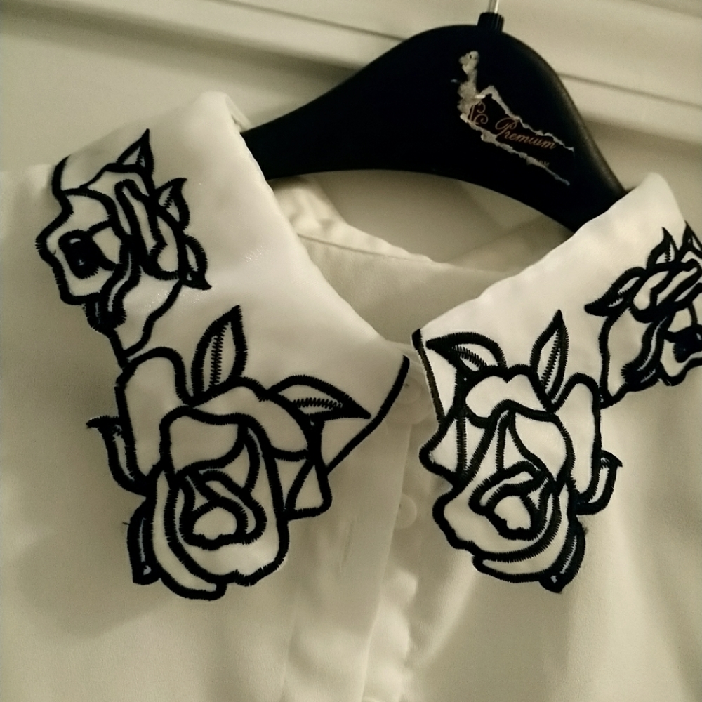 Faux collar